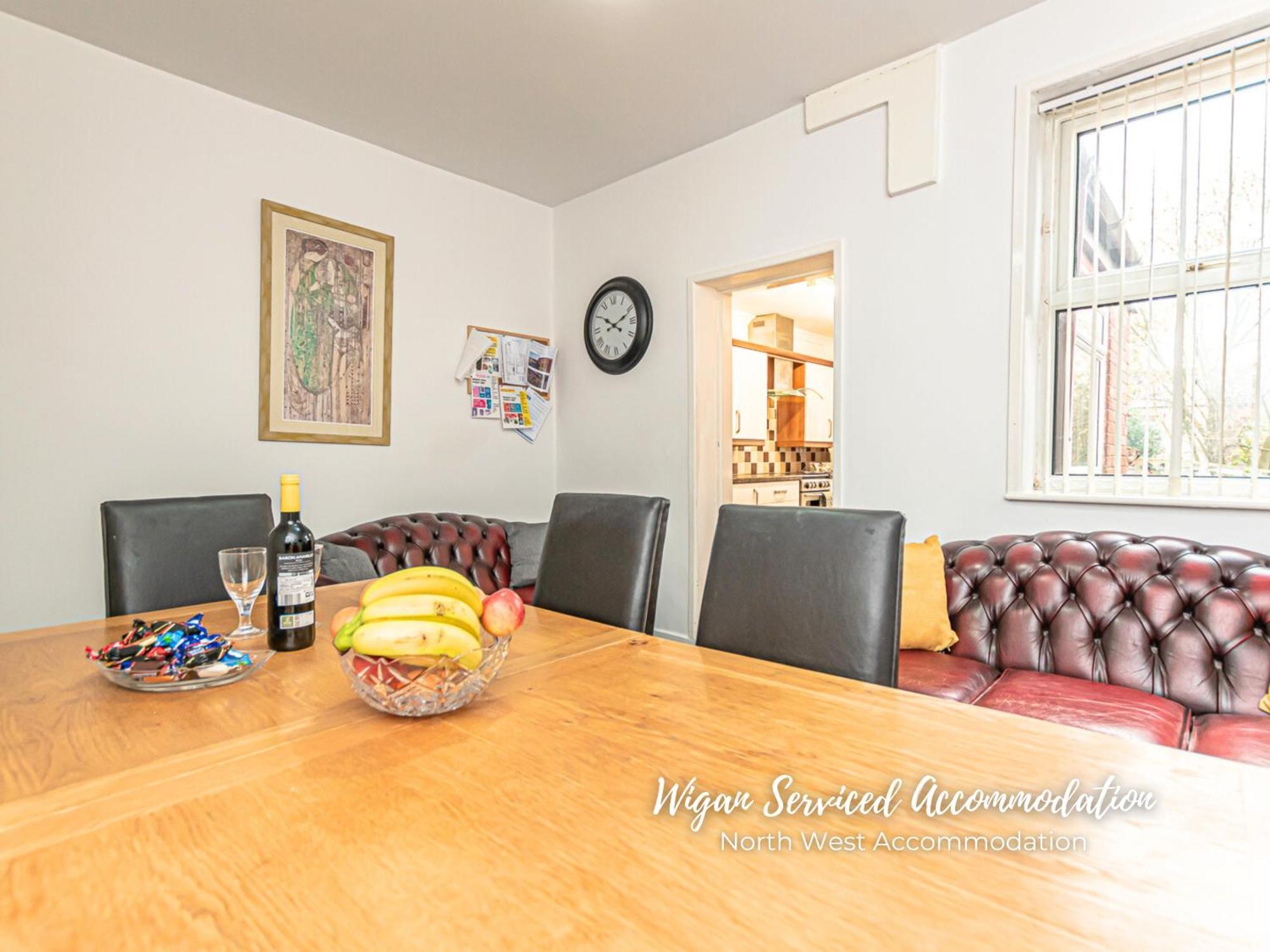 Wigan Serviced Accommodation Екстер'єр фото