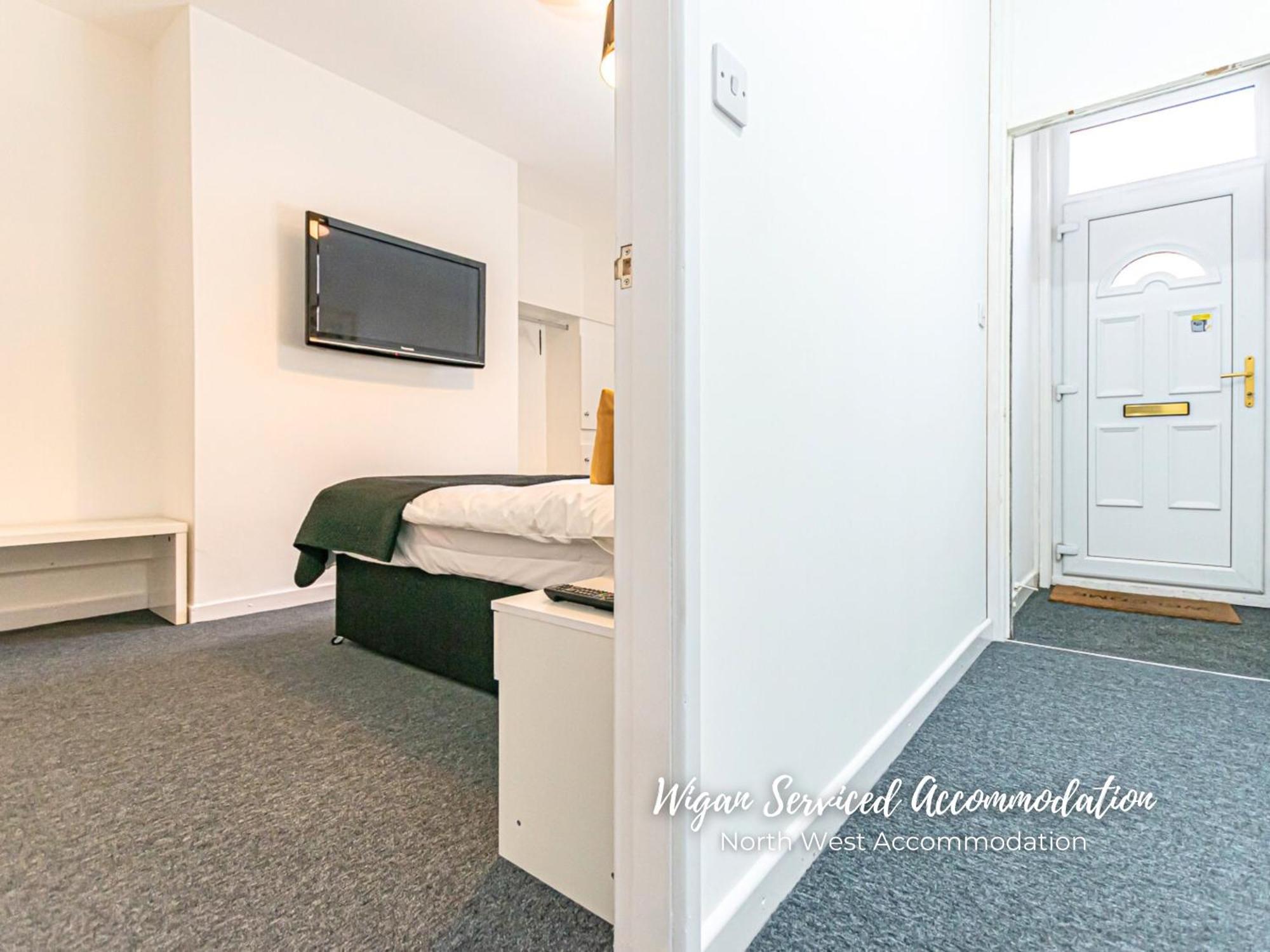 Wigan Serviced Accommodation Екстер'єр фото